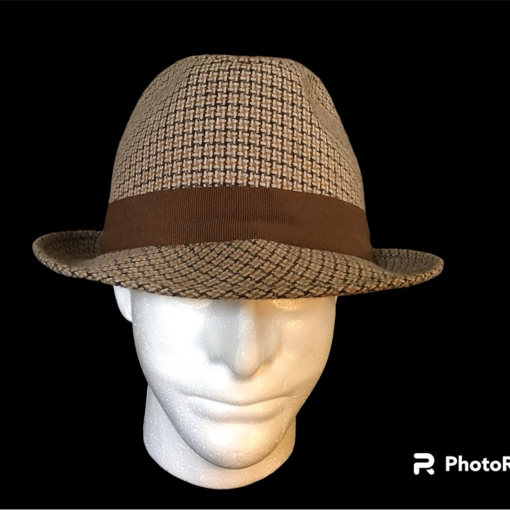 Fedora hat